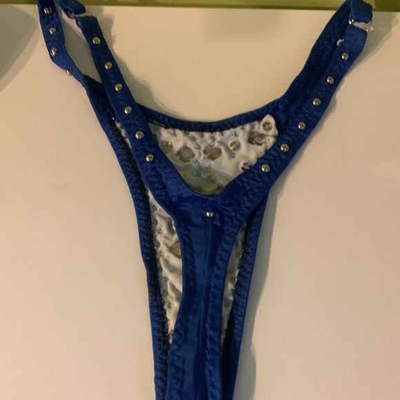 Custom made bikini bottom w/garter - Picture 7 of 8
